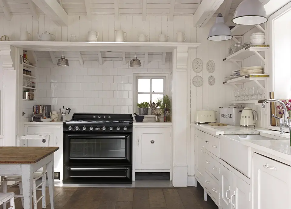 brx_postcardDeskLarge (2).webp