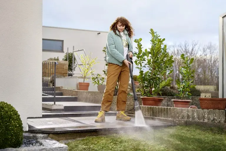 ecoBooster_stone_floor_app_06_CI20-300_dpi-768x512.webp