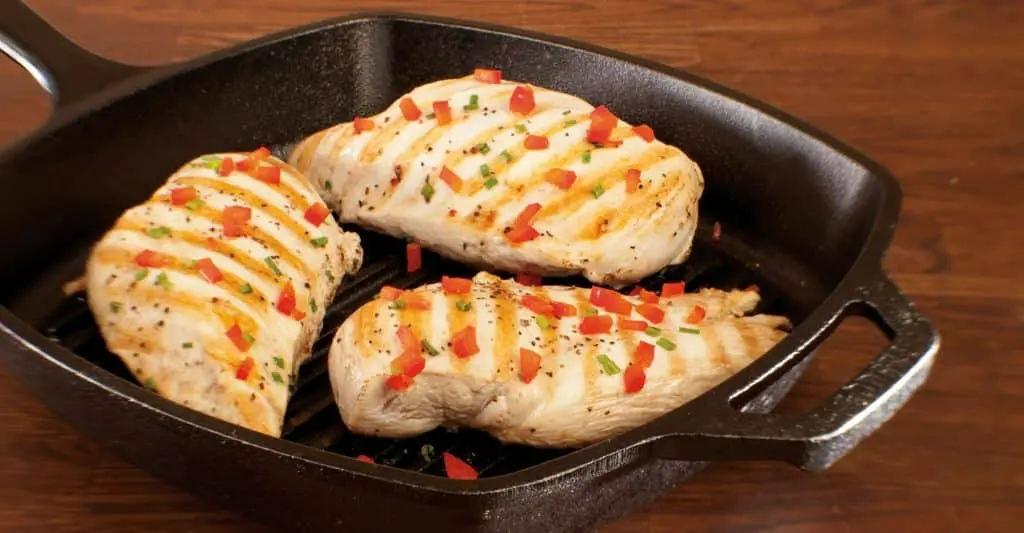 L8SGP3_chicken-1024x533.webp