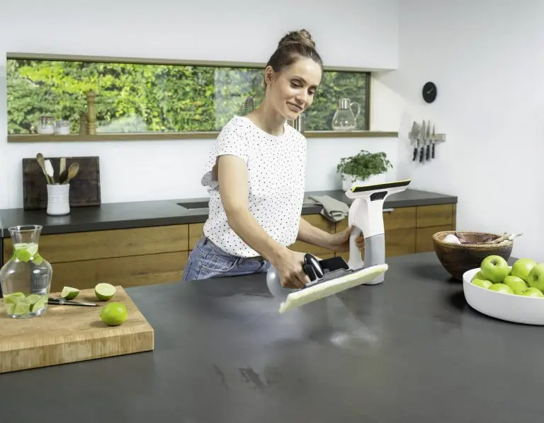 WV_6_kitchen_white_app_02_CI15-300_dpi-768x598.webp