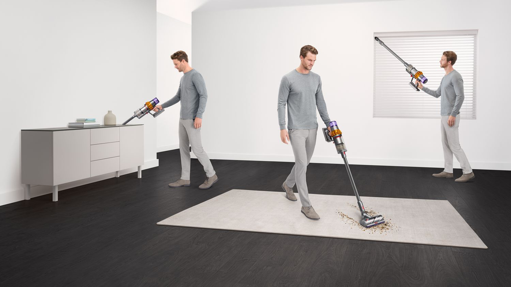 Dyson-V15-Direct-Versatility-Male-Core-LB.webp